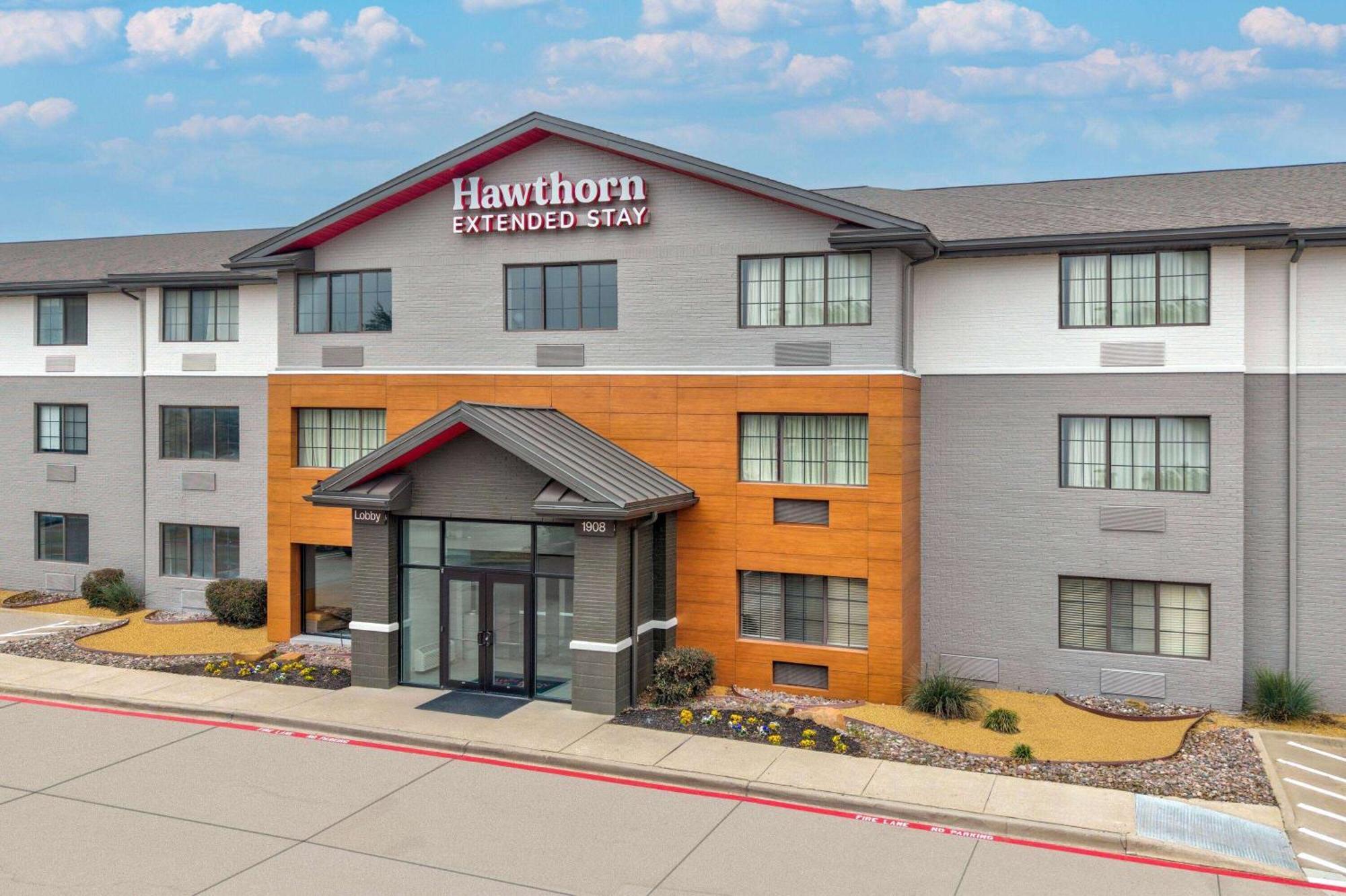Hawthorn Extended Stay By Wyndham Bedford - Dallas Exterior photo